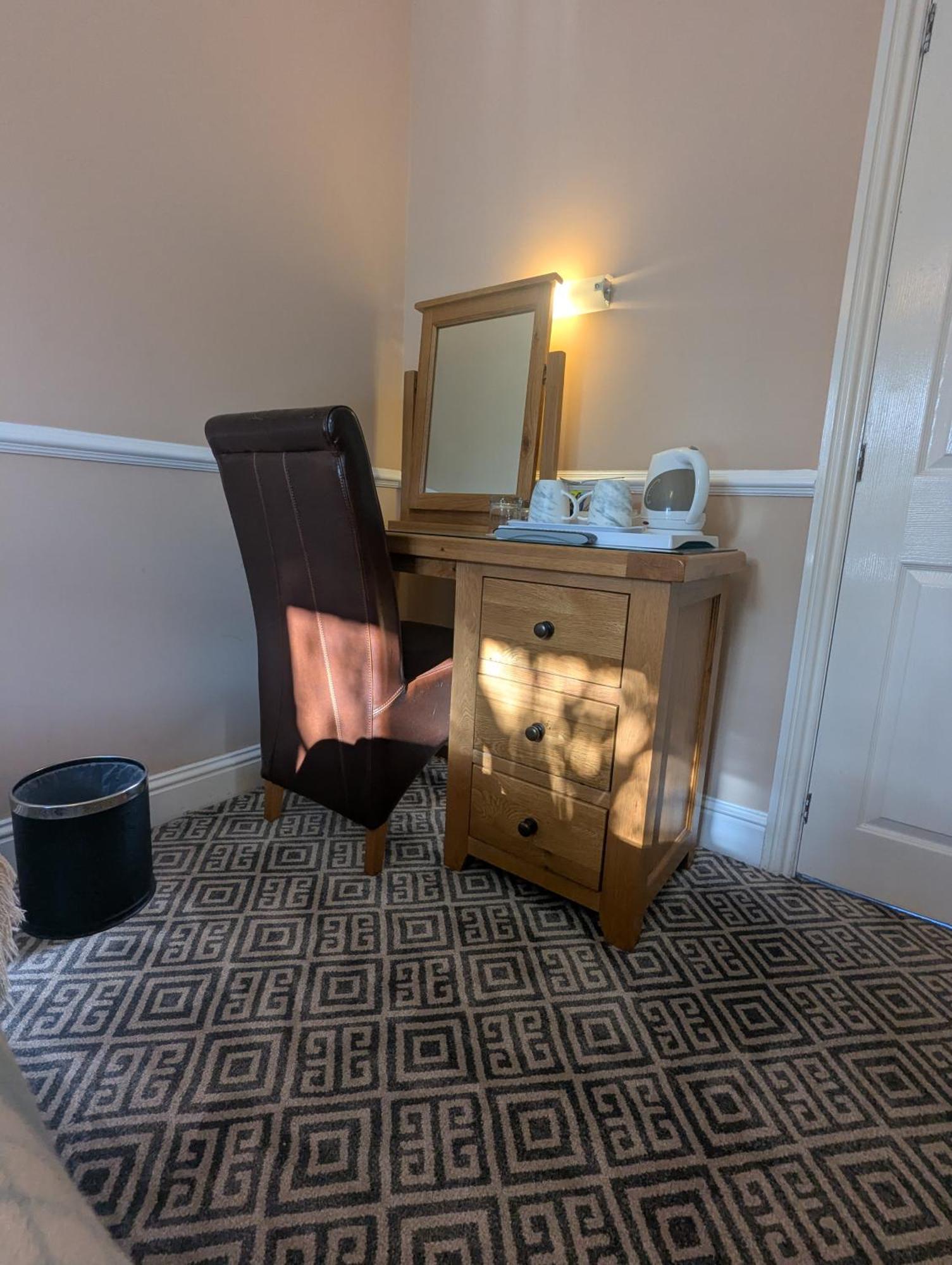 إيننيسكيلن Willowbank House المظهر الخارجي الصورة